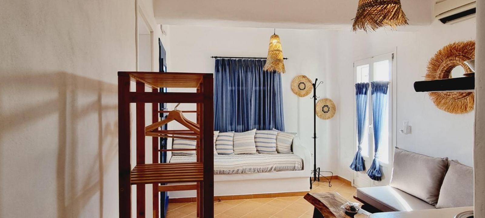 Syros Apartments Suites Chryssonisos Kini Exterior photo